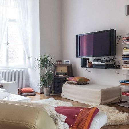 Spacious Old Town Luxury Apartment Linz Esterno foto