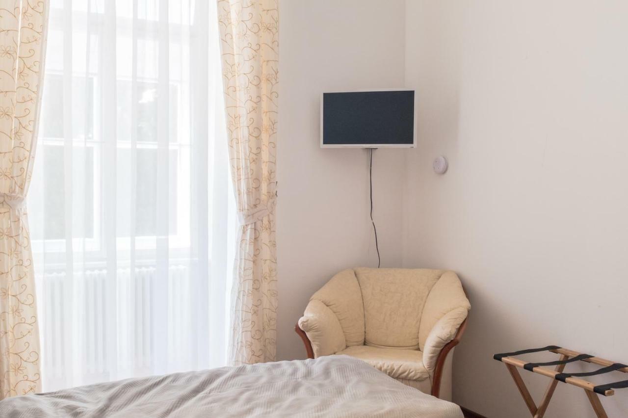Spacious Old Town Luxury Apartment Linz Esterno foto