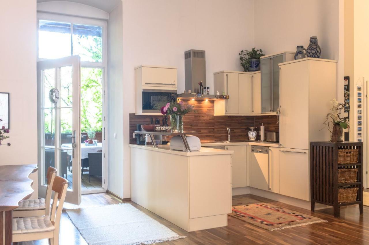 Spacious Old Town Luxury Apartment Linz Esterno foto